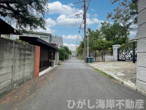 藤沢市鵠沼松が岡1丁目　中古戸建の前面道路含む現地写真|現地外観