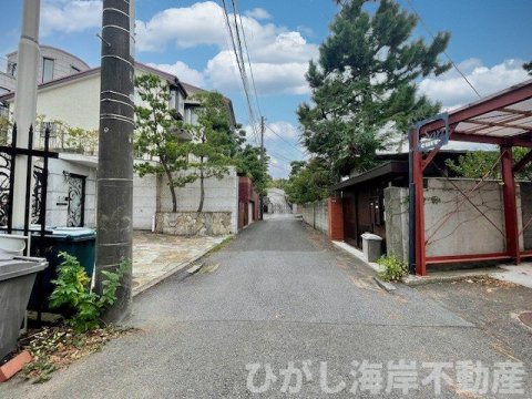 藤沢市鵠沼松が岡1丁目　中古戸建の前面道路含む現地写真|現地外観