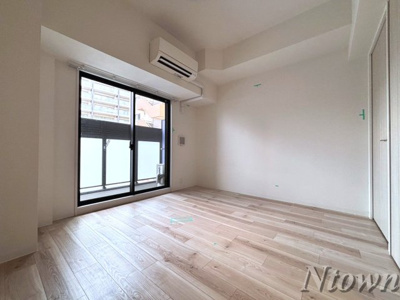 【居間・リビング】 | S-RESIDENCE浄心East | こちらの居間で趣味の時間をお楽しみください