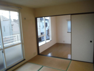 窓が大きいです。