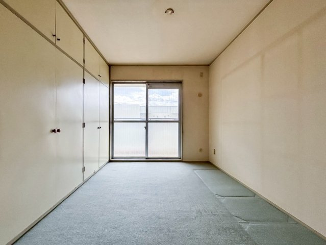 ライオンズマンション光ケ丘B棟の洋室