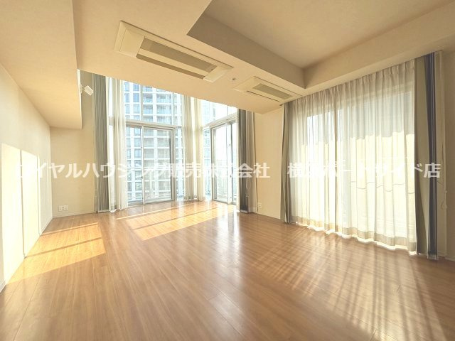 パークタワー横浜ポートサイドの画像