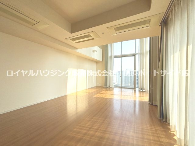 【居間・リビング】