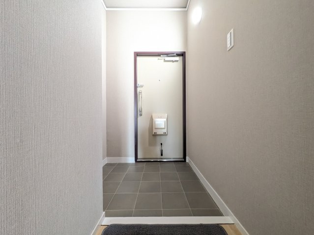 ユニハイム明石の玄関