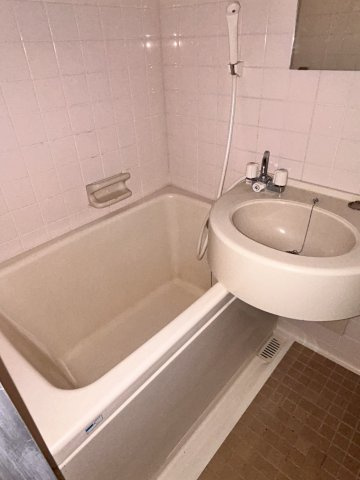 ビューテラス向丘の浴室