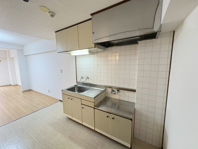 大建本八幡コーポのキッチン
