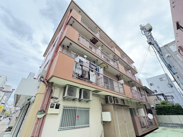 大建本八幡コーポの外観