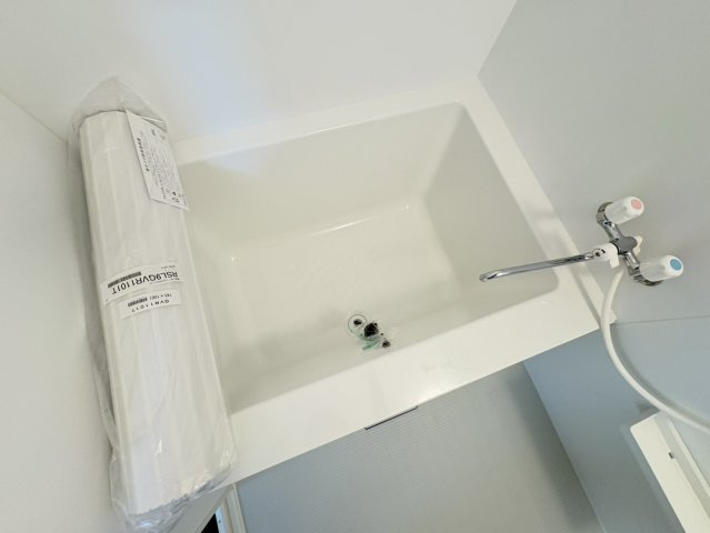 大建本八幡コーポの浴室