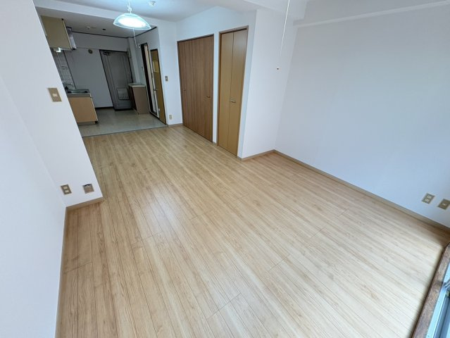 大建本八幡コーポの寝室