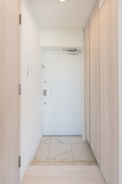 コンフォリア東葛西の玄関