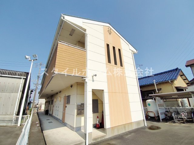 ライフインビーサークルの外観