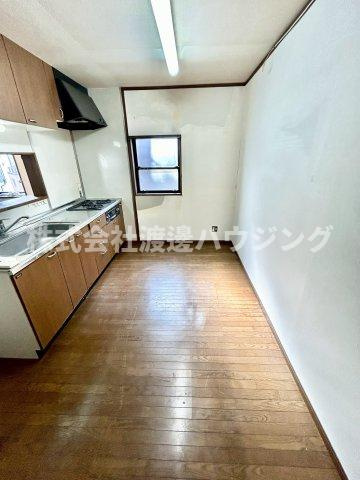 南寺方東通4丁目一戸建の内装