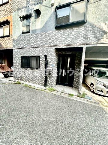 南寺方東通4丁目一戸建のエントランス