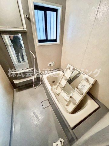 南寺方東通4丁目一戸建の浴室