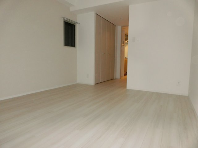 コンフォリア心斎橋EASTの居間・リビング