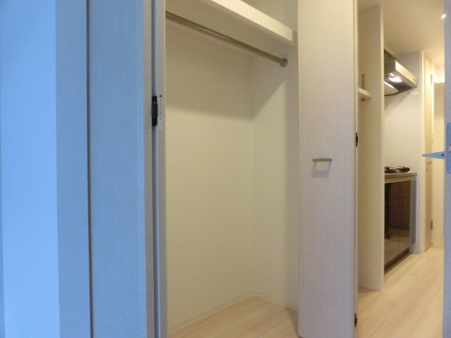 コンフォリア心斎橋EASTの収納