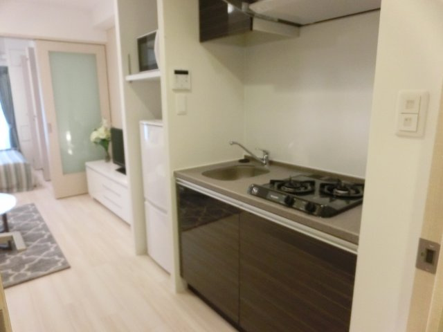 コンフォリア心斎橋EASTのキッチン