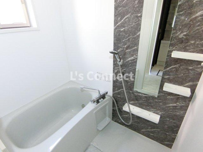 【浴室】 | Ellport | 追焚き、浴室乾燥付きのお風呂。