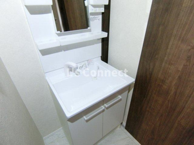 【洗面所】 | Ellport | 朝の支度もスムーズな独立洗面台。