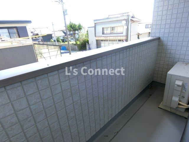 【バルコニー】 | Ellport | ２階のお部屋で洗濯物もたくさん干せます。