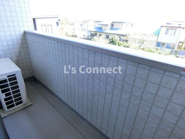 【バルコニー】 | Ellport | ２階のお部屋で洗濯物もたくさん干せます。