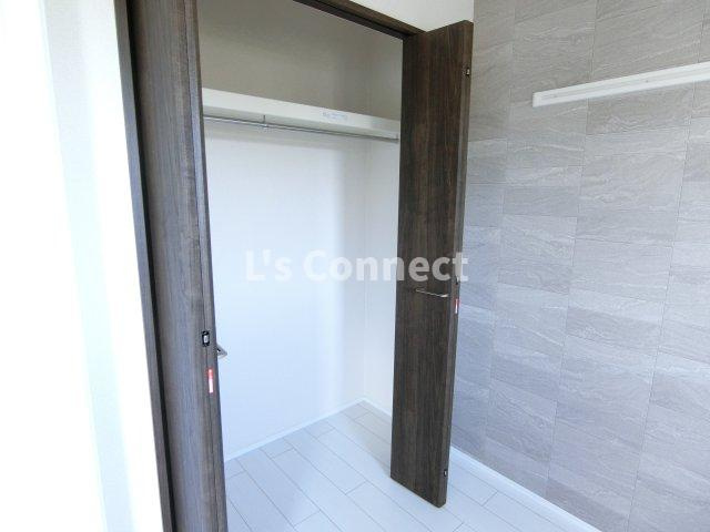 【収納】 | Ellport | クローゼットでお荷物もすっきり収納。