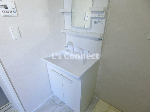 【洗面所】 | Ellport | 朝の支度もスムーズな独立洗面台。