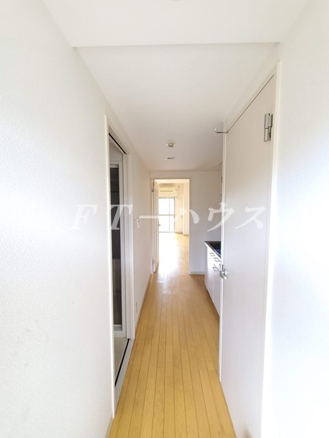 Ｆコスモ新検見川の居間・リビング