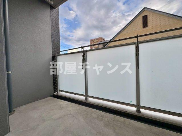 ルシェル大曽根のバルコニー