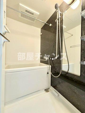 ルシェル大曽根の浴室