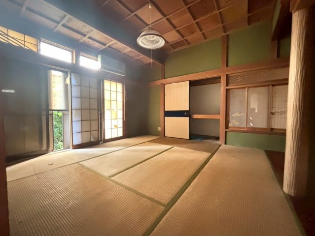 勝浦市部原　中古戸建の和室