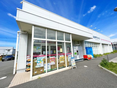 ココカラファイン七里ヶ浜店 徒歩7分。 490m