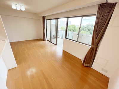 【居間・リビング】グランドメゾン東戸塚４番館