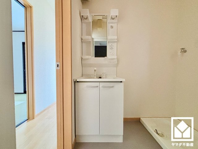 大津市唐崎１丁目の独立洗面台