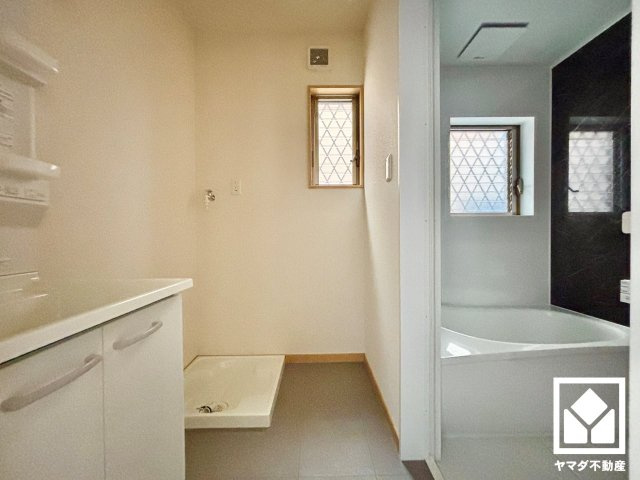 大津市唐崎１丁目の洗面所