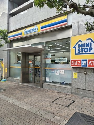 ミニストップ 新宿花園通り店まで110m