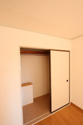 洋室のクローゼット