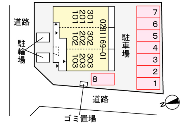 アルティザン九条の駐車場