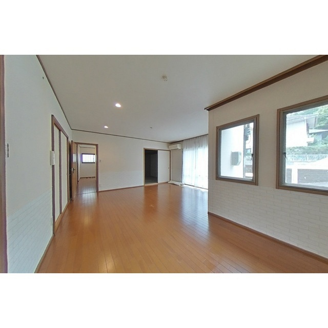 岐阜市岩井の一戸建ての居間・リビング|リビング