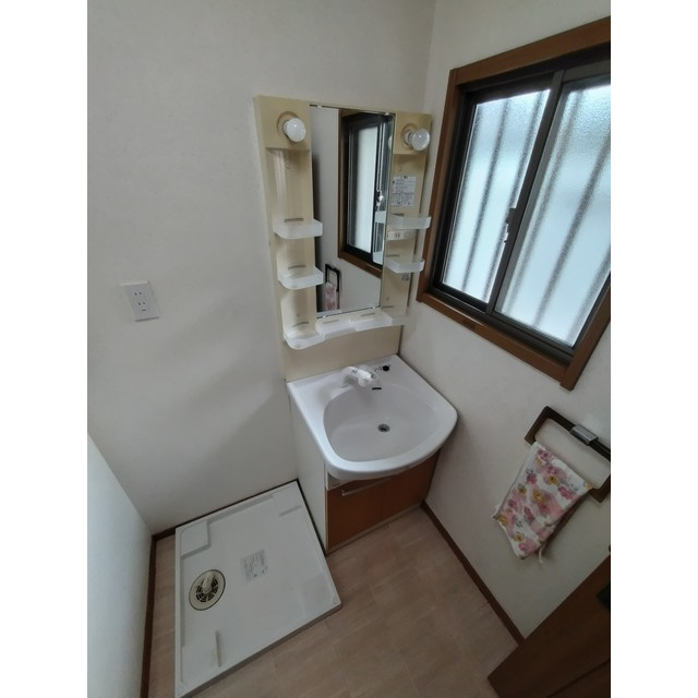 岐阜市岩井の一戸建ての洗面所