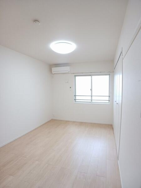 ポライトリーＢの洗面所