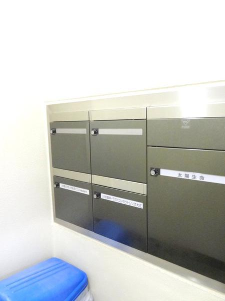 リアライズ大正駅前ビルのその他|★ポストもロック付きで安心★