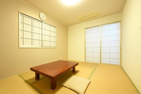 生駒郡三郷町立野南３丁目　一戸建の和室|■現地撮影写真■ほっこり落ち着ける和室。客間としても、ご家族のくつろぎスペースとしてもご利用いただけます。