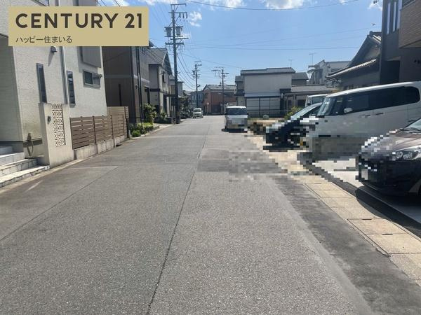 岡崎市青木町の売地の前面道路含む現地写真