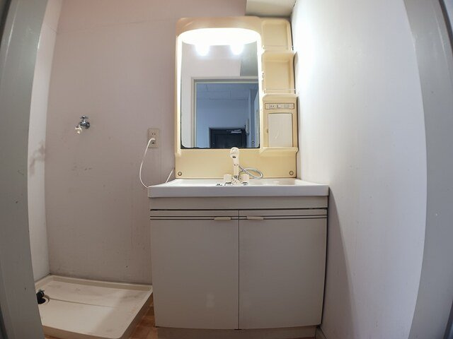 ルーセントＡの洗面所