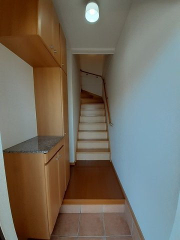 ハナミズキＢの玄関