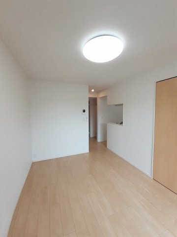 ヴィラ・フォレスタⅡの居間・リビング