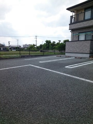 グリーンハイツＩＫＥＤＡ・Ａの駐車場