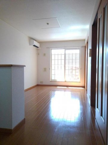 ランドヒルズ　Ｂの居間・リビング