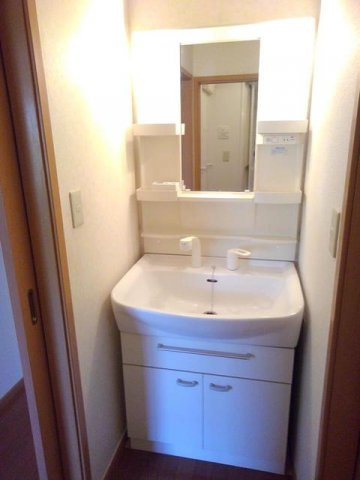 ランドヒルズ　Ｂの洗面所